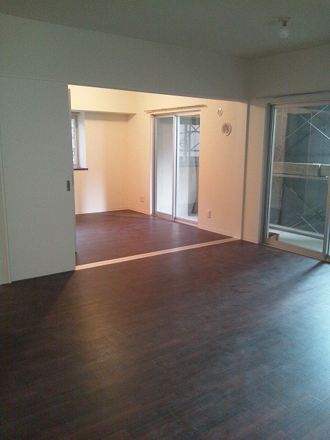 Living and room. Spacious living room