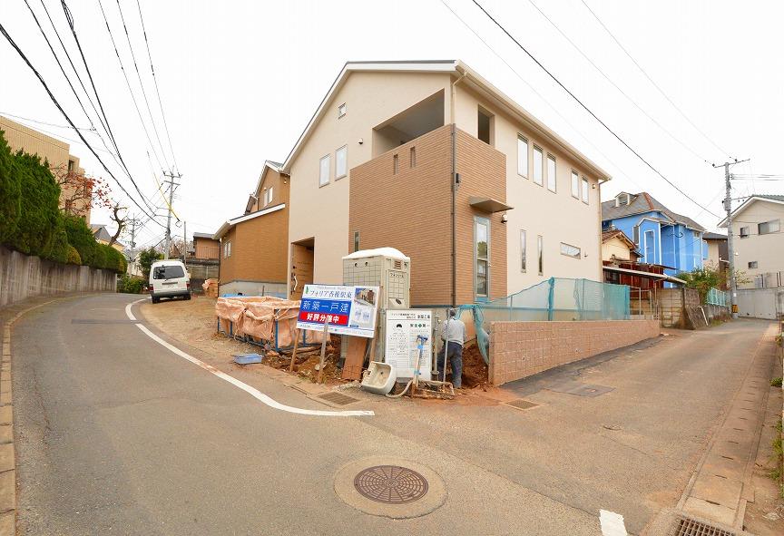 Local appearance photo. No. 1 destination Situated in appearance corner lot, Excellent lighting.