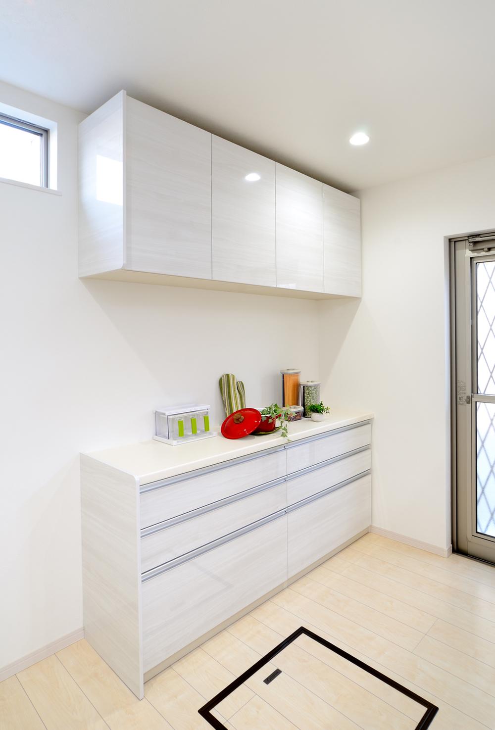 Cupboard standard equipment with LED lighting. Cupboard standard equipment