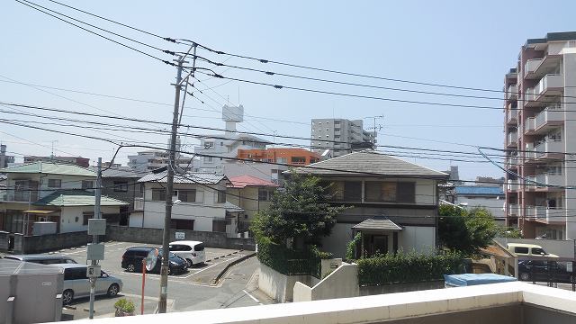 Other room space. View also open