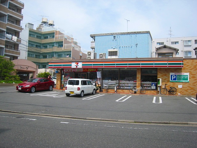 Other. It is within walking distance of Seven-Eleven! Convenient