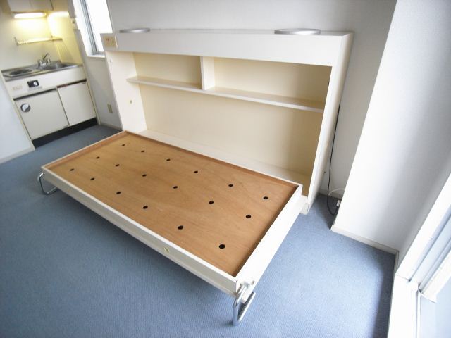 Other Equipment. Bed