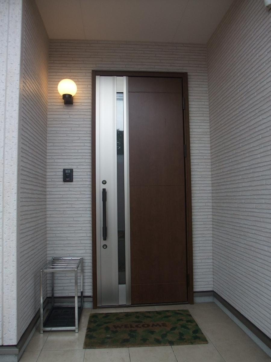 Entrance. It is different from the real thing.