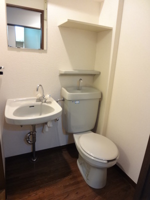 Toilet. Wash ・ toilet