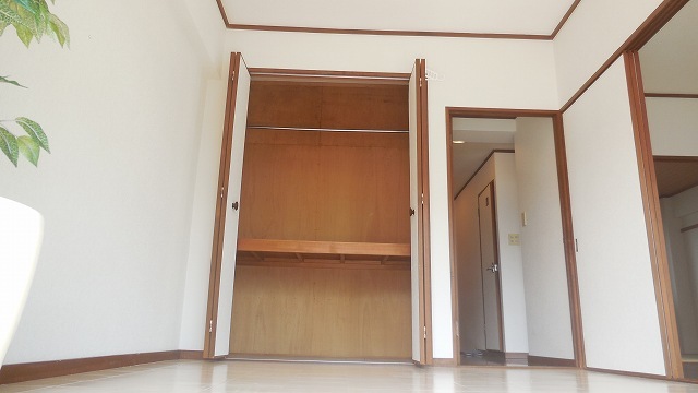 Living and room. Receipt