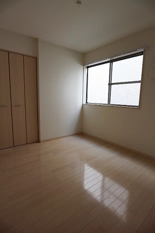 Other room space. Western style room