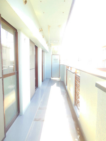 Other room space. Wide balcony