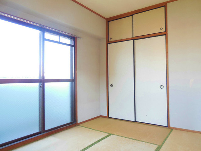 Living and room. There is also a Japanese-style room