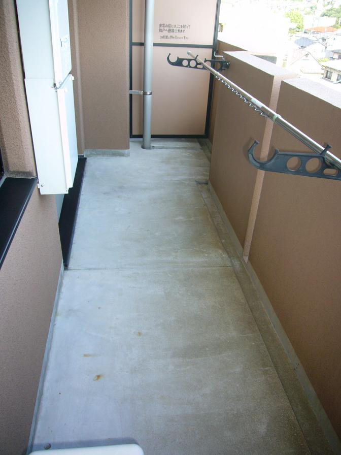 Balcony. Because it does not face the broad base Randa Line 3 Jose with confidence the laundry or