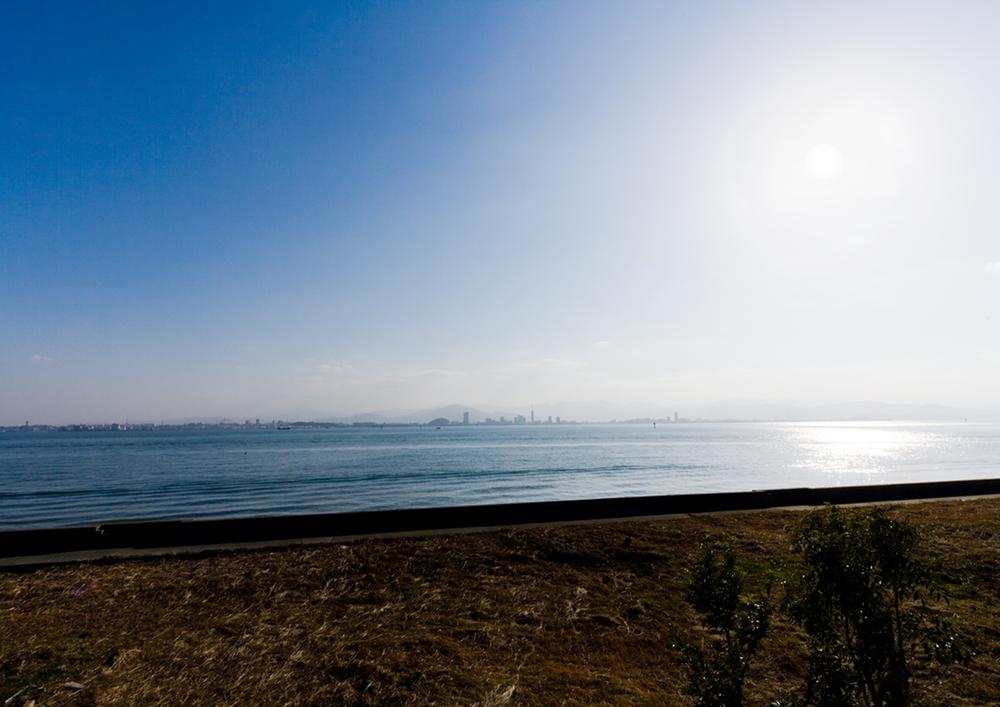 View photos from the local. View from the balcony of the local model house Seaside resort of the subdivision that is surrounded by the sun and the sea
