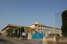 Primary school. Miwadai up to elementary school (elementary school) 750m