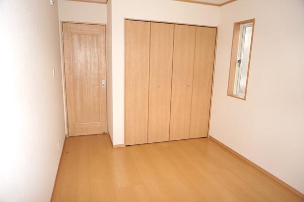 Non-living room. Indoor (12 May 2013) Shooting