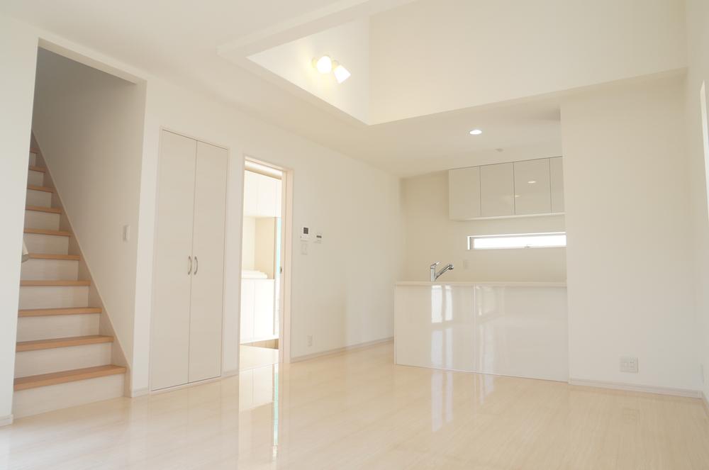 Building plan example (introspection photo).  ◆ Model House Interior photo ◆