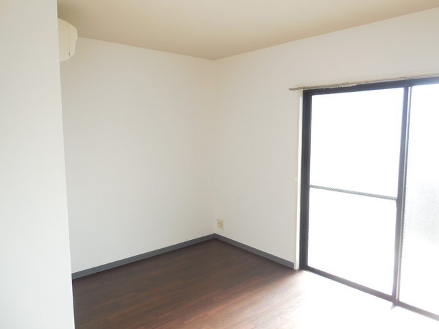 Living and room. A bright room