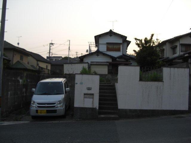 Local photos, including front road. Local (July 2013) Shooting