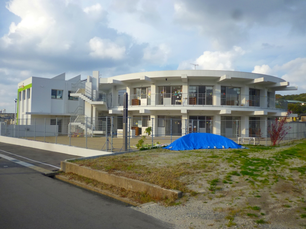 kindergarten ・ Nursery. Mountain only nursery school (kindergarten ・ 421m to the nursery)