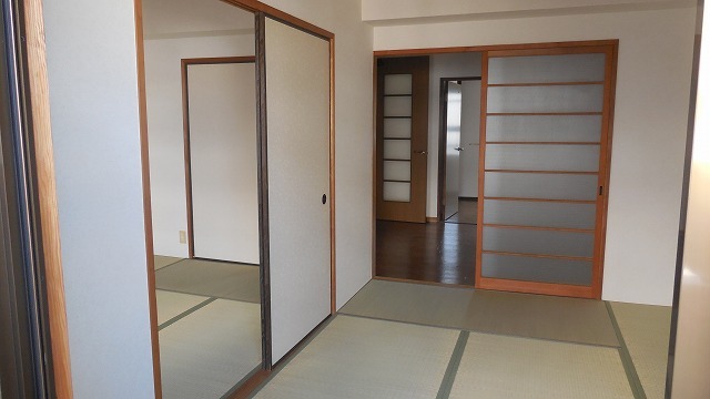 Living and room. Bright Japanese-style room