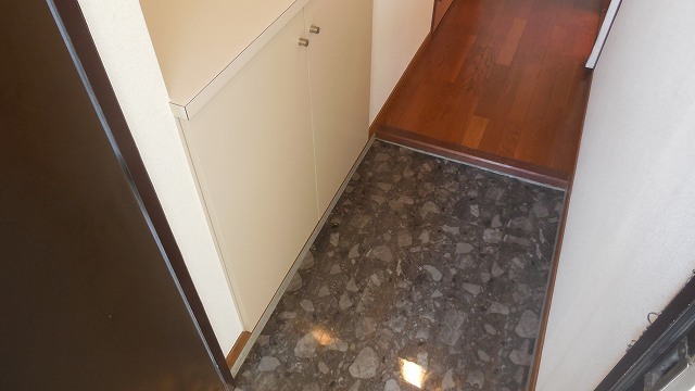 Entrance. Marble entrance