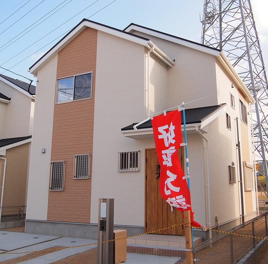 Other local. Local (11 May 2012) shooting Building 2