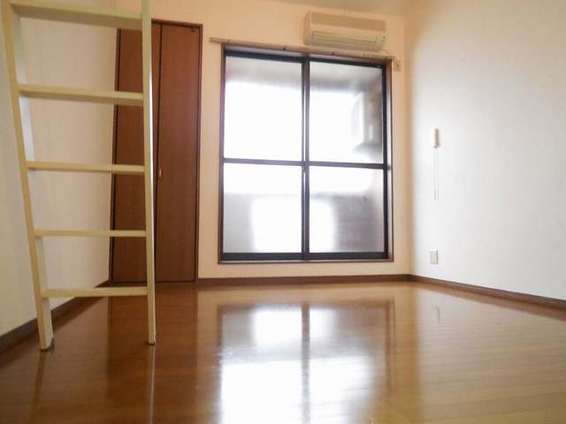 Living and room. Beautiful Western-style