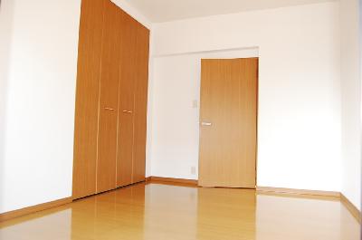 Other room space. Western style room