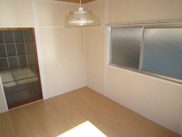 Living and room. Flooring ☆ 