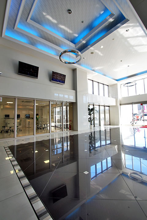 Building appearance. Entrance