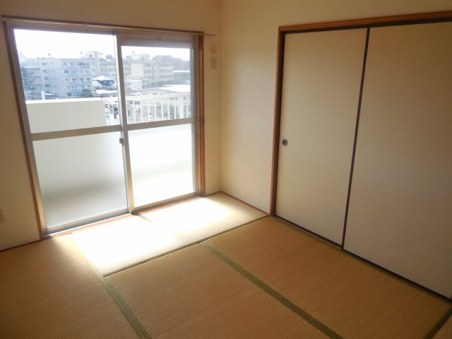 Living and room. Also take passive