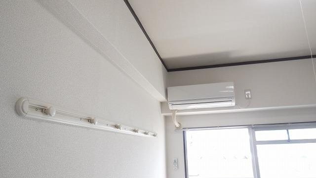 Other room space. Clean air-conditioned rooms