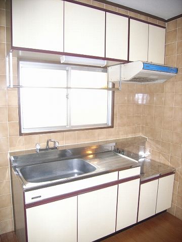 Living and room. Kitchen