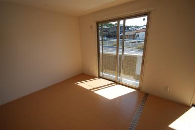 Other room space. image