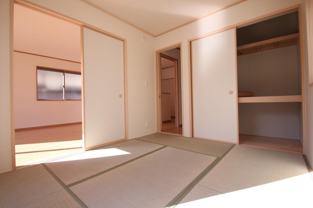 Other. ◆ ◆ Excellent sauce pair glass used in thermal insulation!