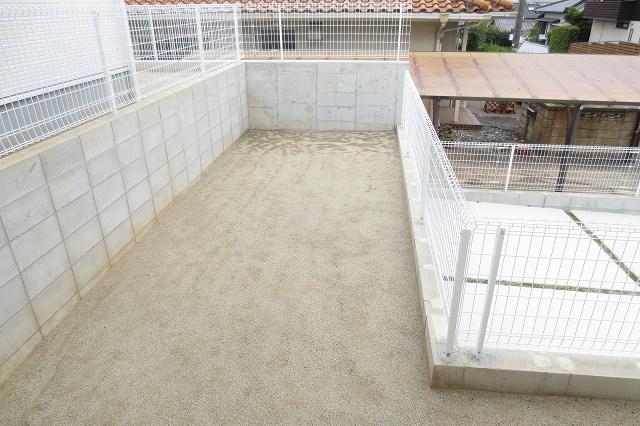 Garden. Local (10 May 2013) Shooting