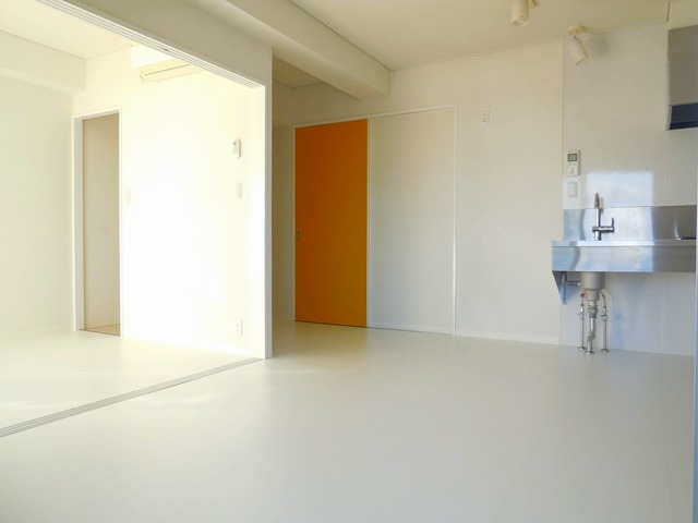 Living and room. White flooring