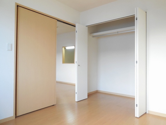 Other room space. Storage lot