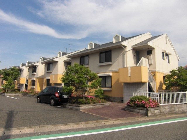 Building appearance. Contact toll free 0800-601-3976 ☆