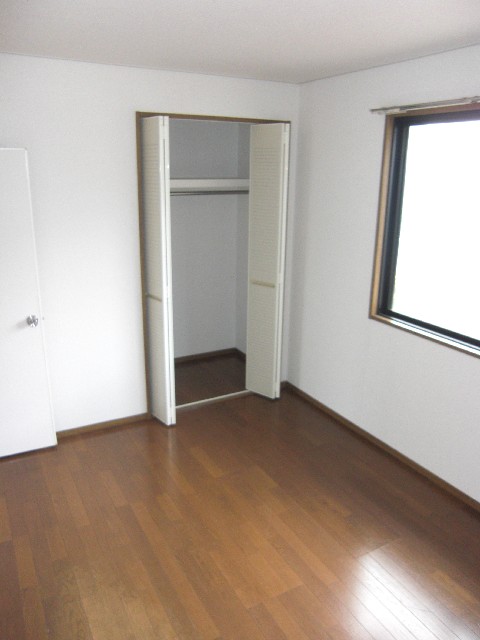 Other room space. I'm happy bright room ☆