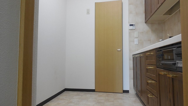 Other room space. Kitchen