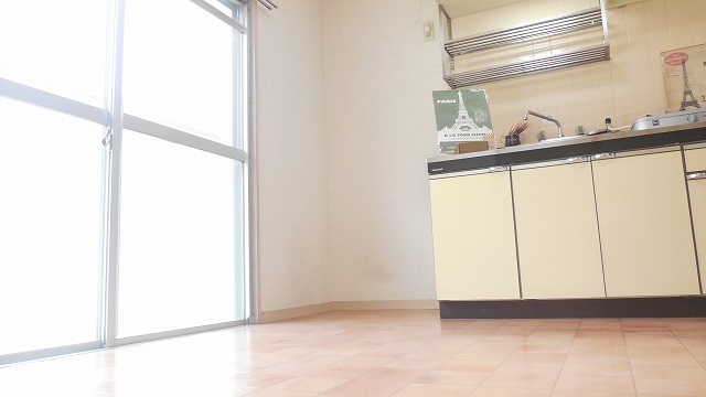 Living and room. Kitchen