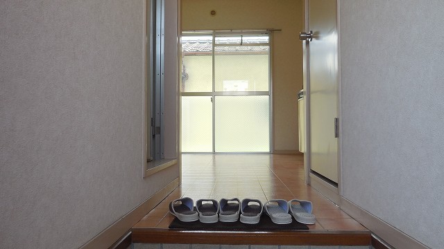 Other room space. Entrance