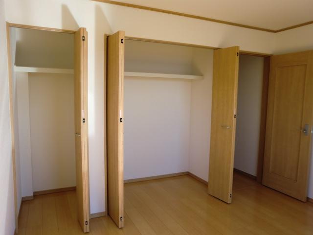 Receipt. There is a large storage in the main bedroom.