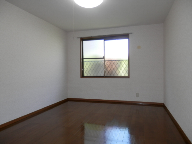 Living and room. Western-style 7.8 Pledge! It is not widely?