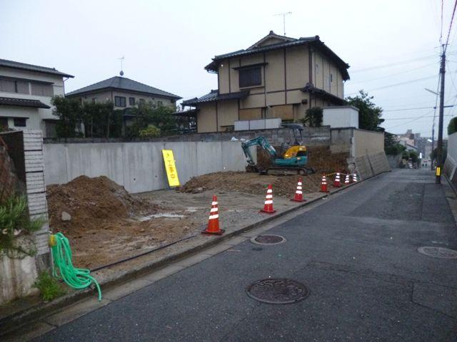 Local photos, including front road. Local (September 2013) Shooting