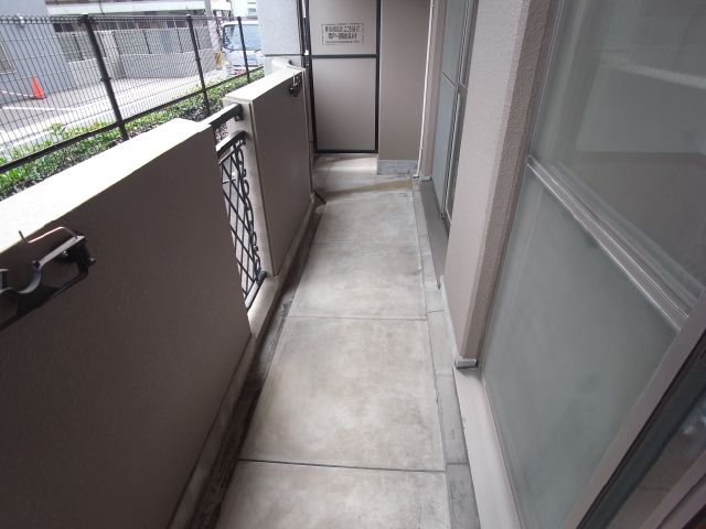 Balcony. Balconies (isomorphic another in Room photo)