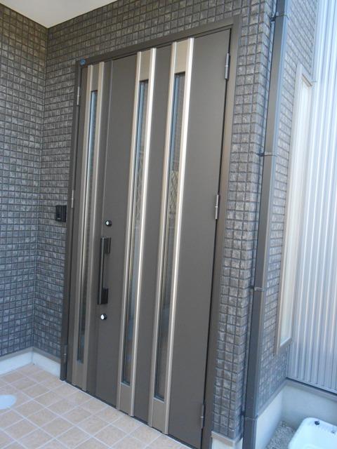 Entrance. Local shooting (September 2013)