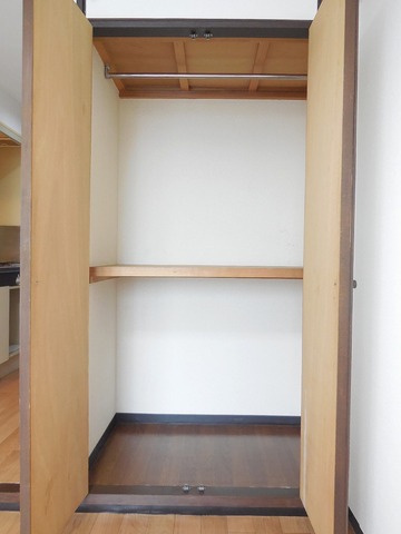 Other room space. Storage is Okkii