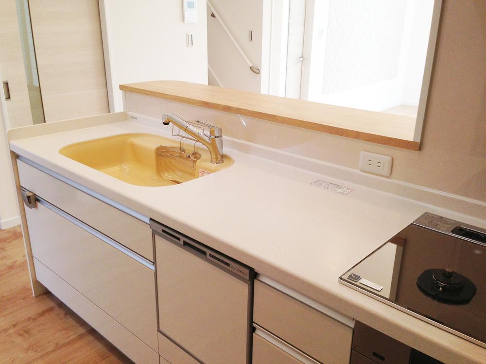 Kitchen. Counter kitchen will produce a warm time of family.