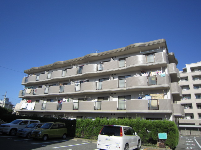 Building appearance. Sunny ☆ 