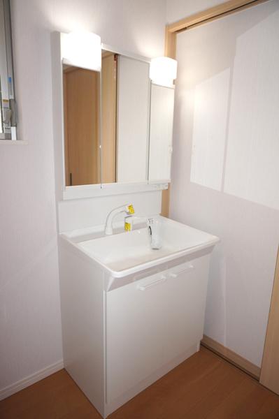 Same specifications photos (Other introspection). (No. 2 place) the same specification