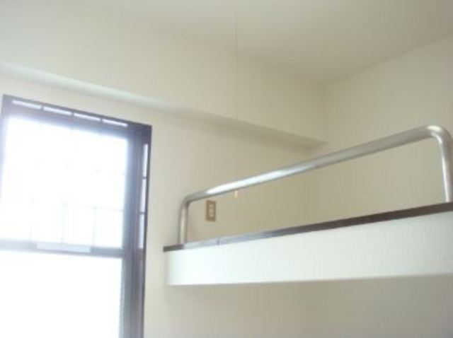 Other room space. loft